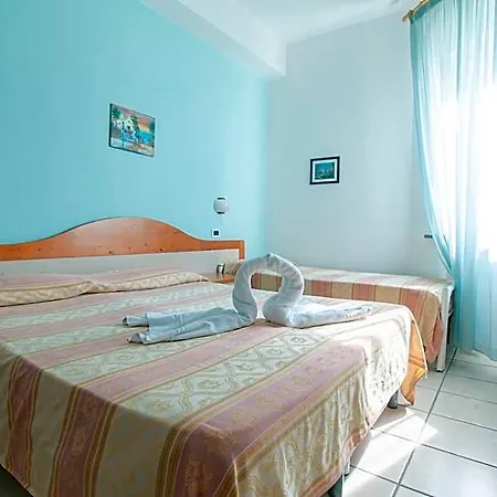 Victoria Park Hotel 3*