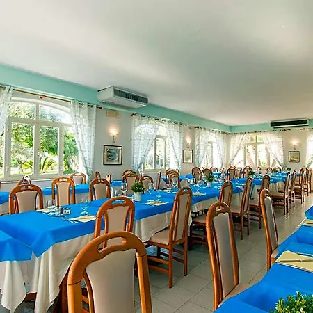 Victoria Park Hotel